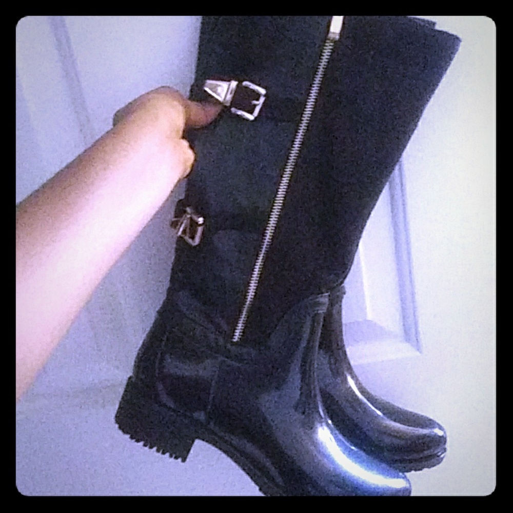Black zip up up boots